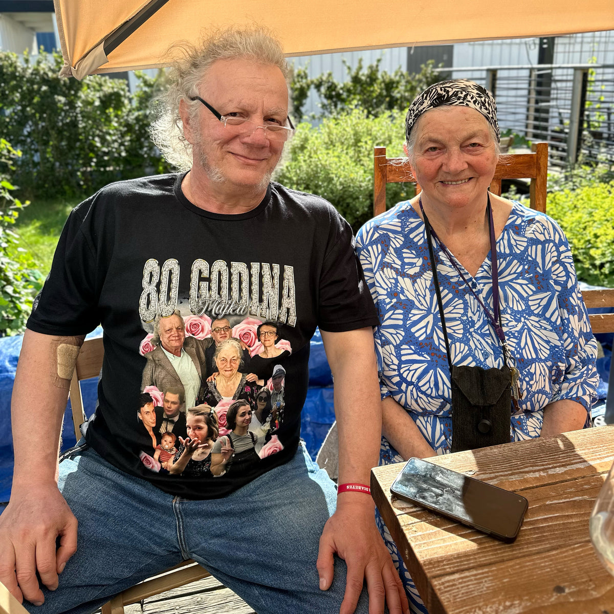BLING - Personlig tröja med egna bilder